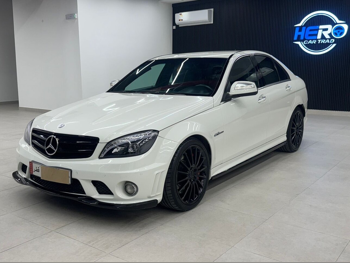 مرسيدس - بنز  سي - كلاس  63 AMG  2009  اوتوماتيك  101,000 كم  8 سلندر  دفع خلفي  سيدان  أبيض