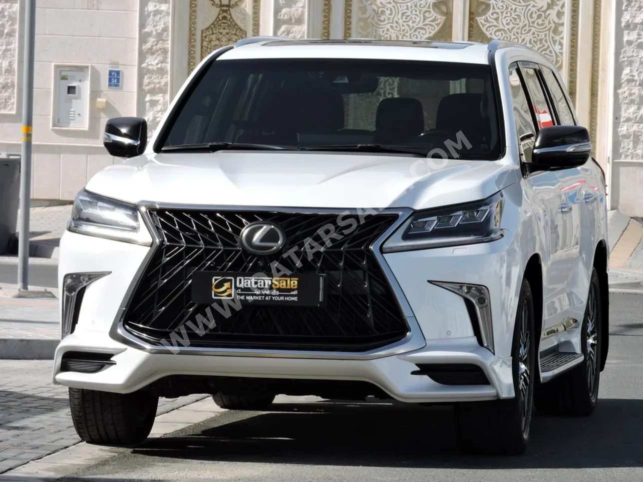 Lexus  LX  570 S  2019  Automatic  131,750 Km  8 Cylinder  Four Wheel Drive (4WD)  SUV  White