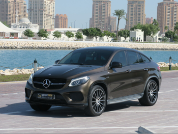 مرسيدس - بنز  جي ال اي  43 AMG  2017  اوتوماتيك  95,000 كم  6 سلندر  دفع رباعي  اس يو في  بني