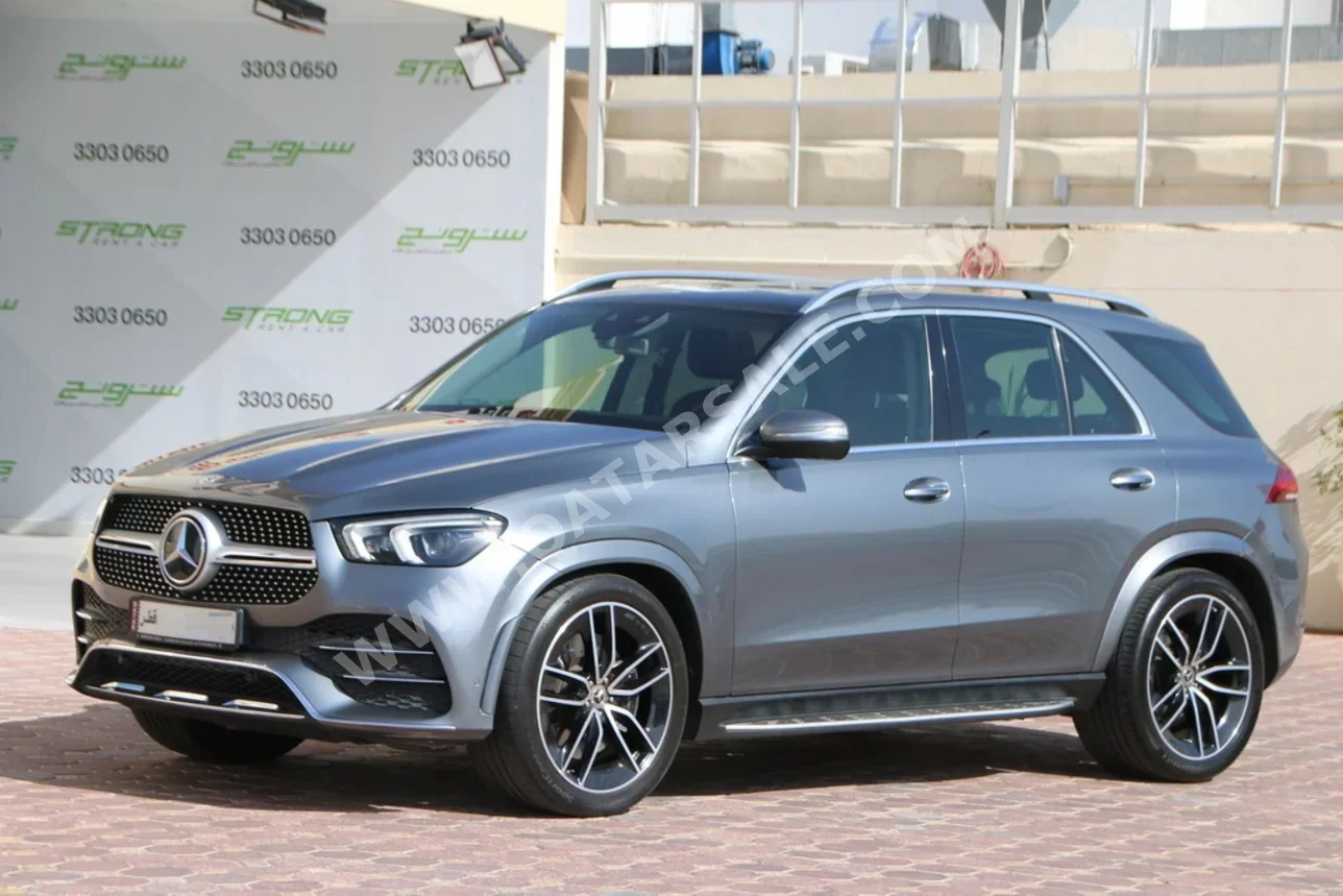 مرسيدس - بنز  جي ال اي  450 اي ام جي  2020  اوتوماتيك  91,000 كم  6 سلندر  دفع رباعي  اس يو في  رمادي