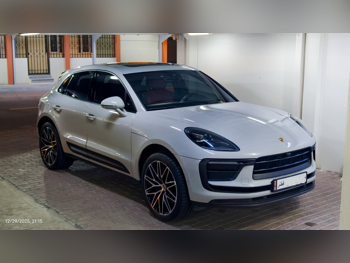 بورش  ماكان  2024  اوتوماتيك  19,800 كم  6 سلندر  دفع رباعي  اس يو في  أبيض  تحت الضمان