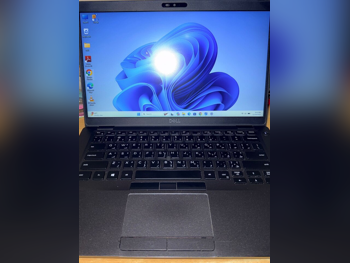 Laptops Dell  - Latitude  2020  - Black  - Windows 11  - Intel  - Core i7  -Memory (Ram): 8 GB