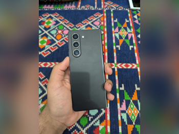 Mobile Phones Samsung  - Galaxy Z  - Fold 5  - Black  - 256 GB