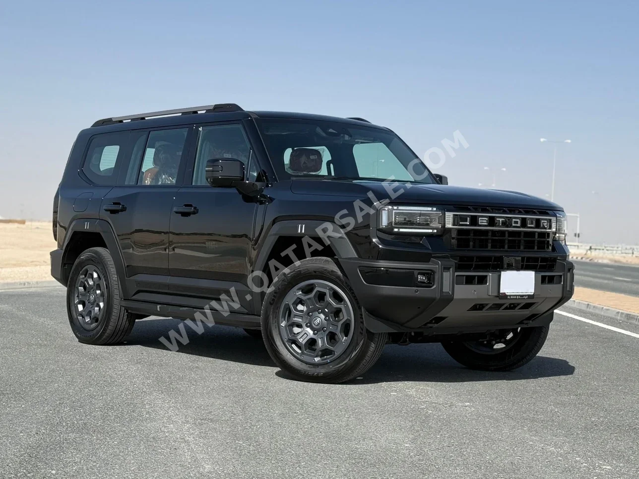 Jetour  G700  luxury  2026  Automatic  0 Km  4 Cylinder  Four Wheel Drive (4WD)  SUV  Black  With Warranty