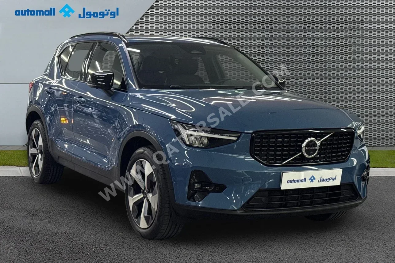 Volvo  XC  40  2023  Automatic  7,754 Km  6 Cylinder  Front Wheel Drive (FWD)  SUV  Blue  With Warranty