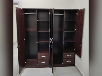 خزائن ودواليب الملابس والزينة - دوحة فيرنيتشر  - خزائن  - بنى