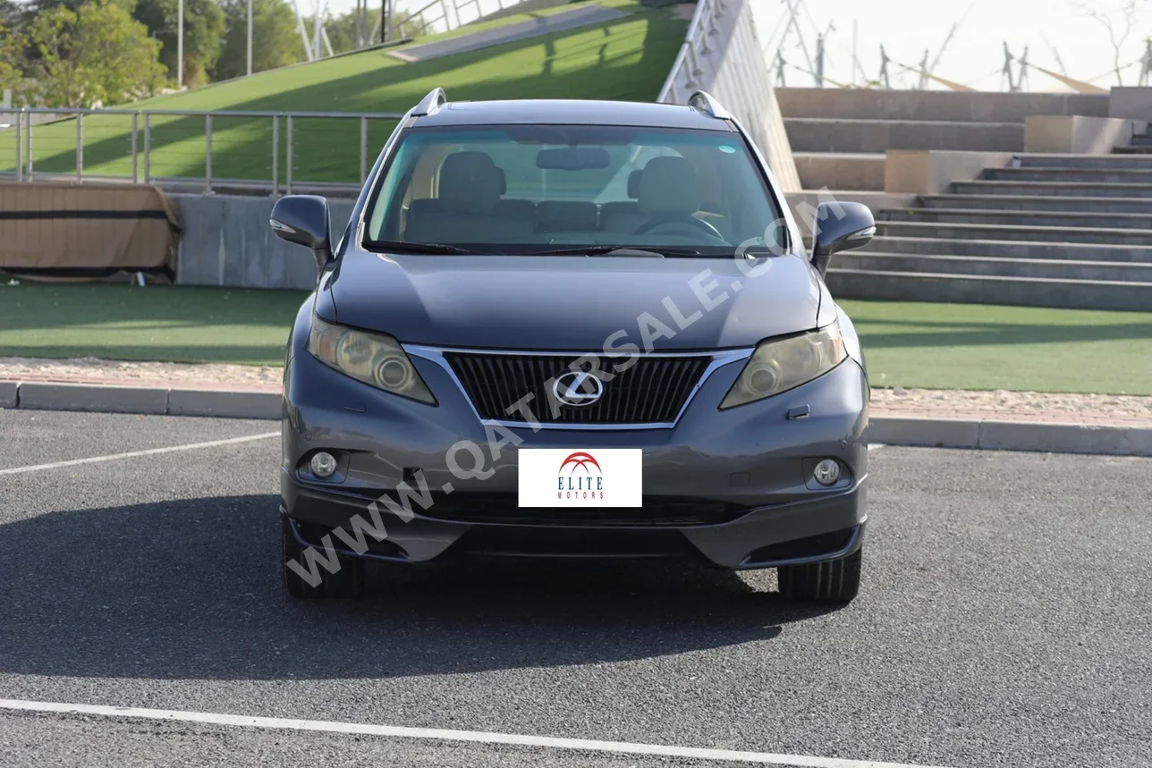 لكزس  ار اكس  350  2012  اوتوماتيك  176,000 كم  6 سلندر  دفع رباعي  اس يو في  رمادي