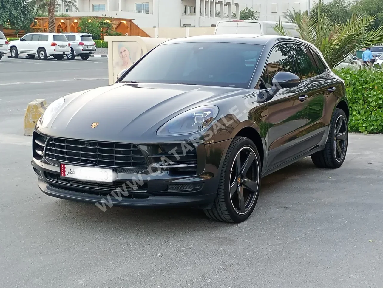 Porsche  Macan  2021  Automatic  49,000 Km  6 Cylinder  Four Wheel Drive (4WD)  SUV  Black