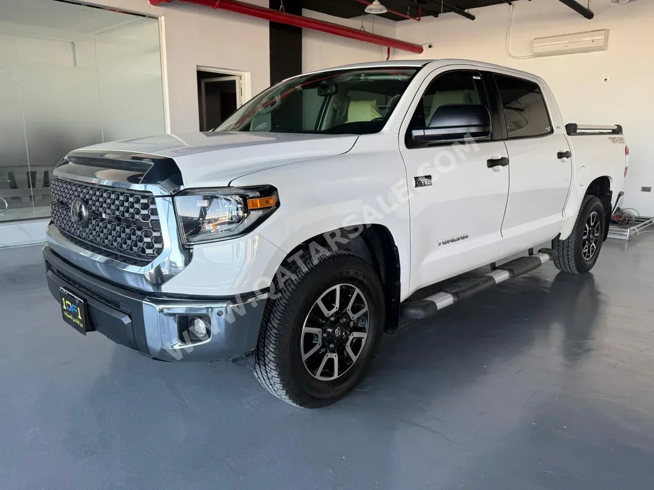 Toyota  Tundra  SR5  2020  Automatic  16,000 Km  8 Cylinder  Four Wheel Drive (4WD)  Pick Up  White