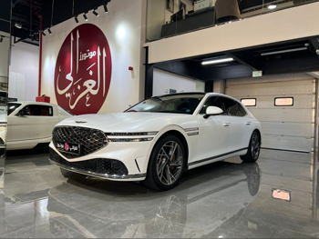 جينيسيس  جي 90  2023  اوتوماتيك  29,000 كم  8 سلندر  دفع كلي مستمر  سيدان  أبيض لؤلؤي  تحت الضمان