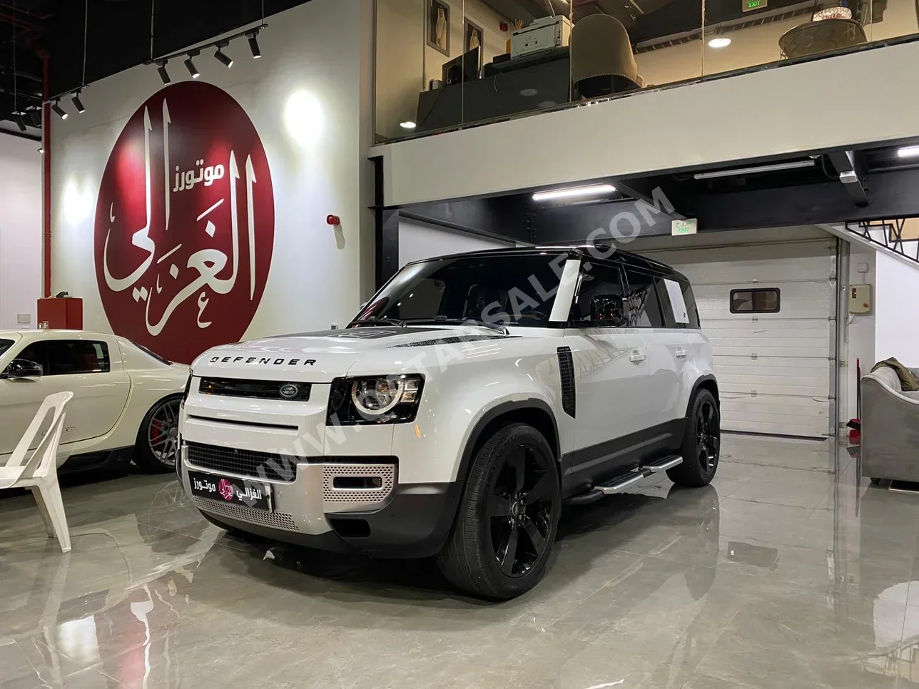 لاند روفر  ديفيندر  110 اتش اس اي  2023  اوتوماتيك  56,000 كم  6 سلندر  دفع رباعي  اس يو في  أبيض  تحت الضمان