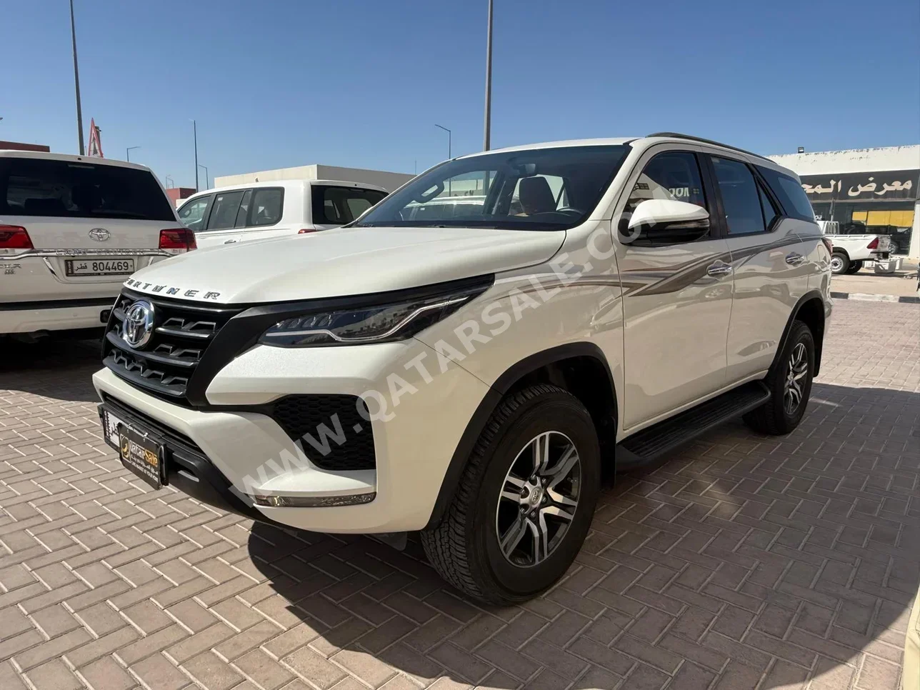 تويوتا  فورشنر  2022  اوتوماتيك  85,000 كم  4 سلندر  دفع رباعي  اس يو في  أبيض