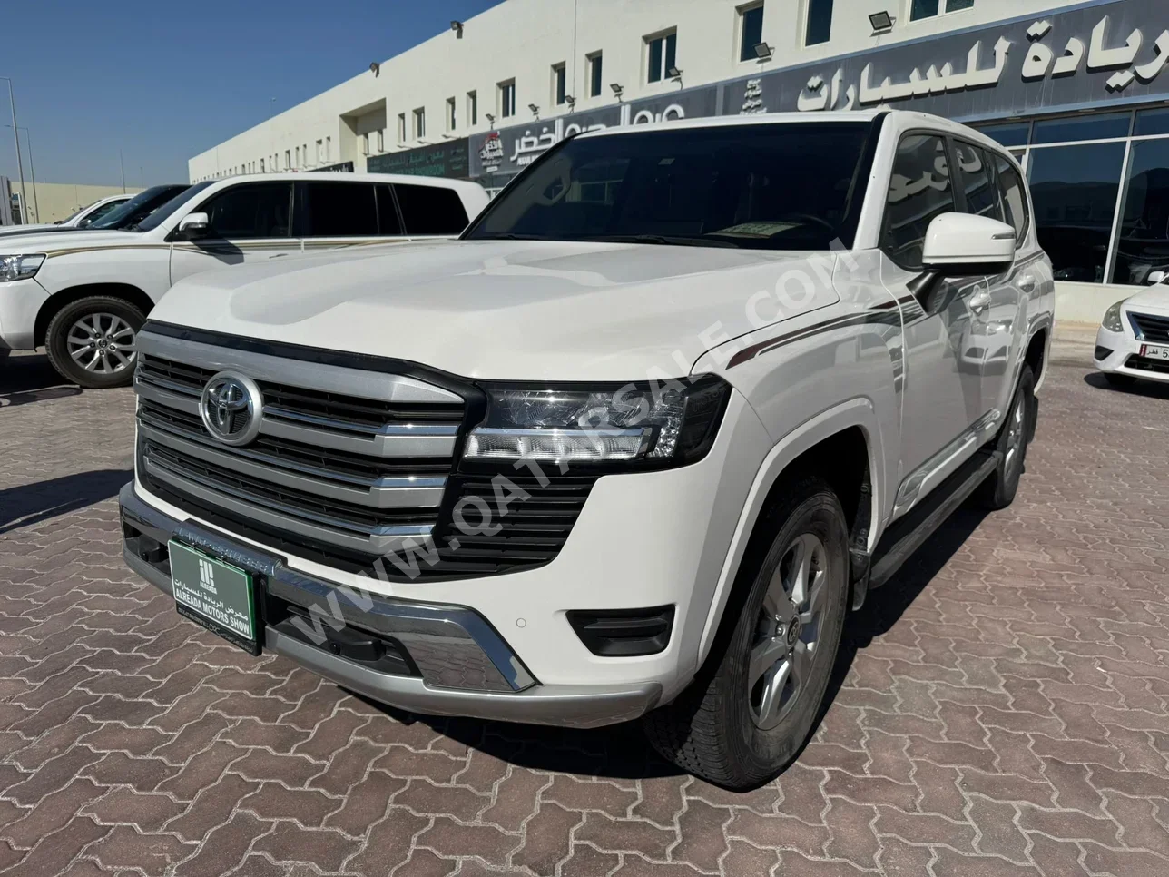 Toyota  Land Cruiser  GXR  2024  Automatic  5,000 Km  6 Cylinder  Four Wheel Drive (4WD)  SUV  White  With Warranty