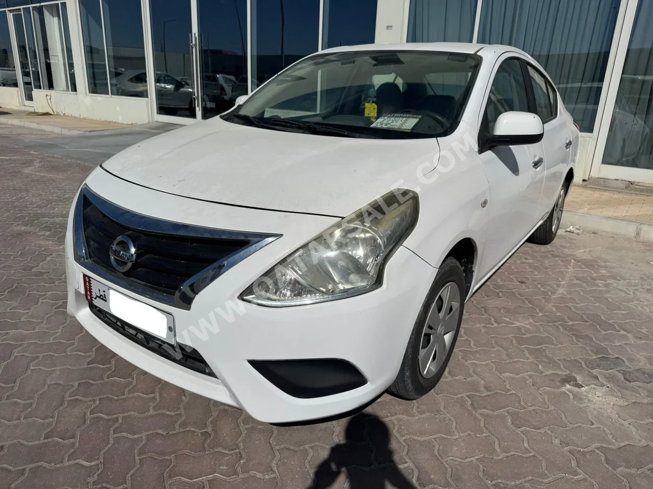 نيسان  صني  2020  اوتوماتيك  174,000 كم  4 سلندر  سحب امامي  سيدان  أبيض