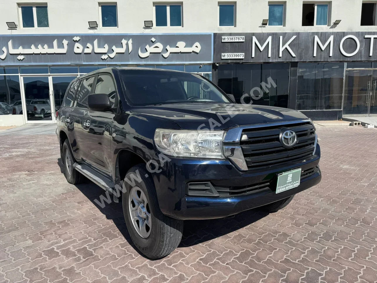 تويوتا  لاند كروزر  جي  2013  عادي  474,000 كم  6 سلندر  دفع رباعي  اس يو في  أزرق غامق