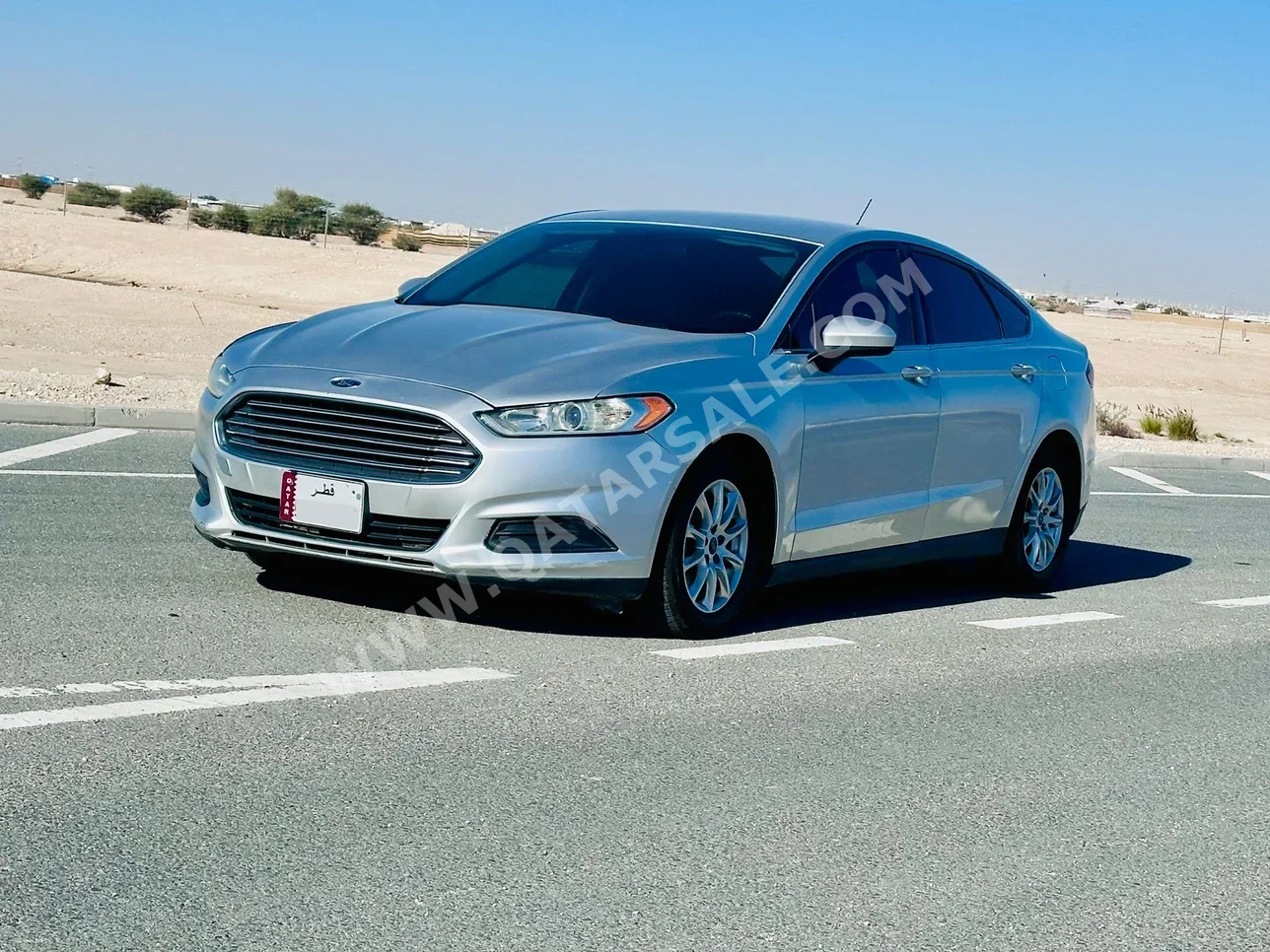 Ford  Fusion  2016  Automatic  233,000 Km  4 Cylinder  Front Wheel Drive (FWD)  Sedan  Silver