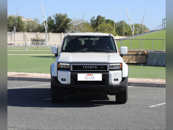 تويوتا  برادو  تي اكس تيربو  2024  اوتوماتيك  30,000 كم  4 سلندر  دفع رباعي  اس يو في  أبيض  تحت الضمان