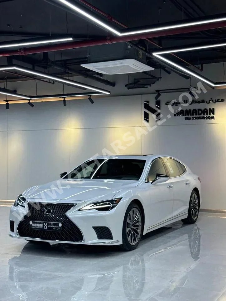 Lexus  LS  500  2023  Automatic  13,000 Km  8 Cylinder  Four Wheel Drive (4WD)  Sedan  White  With Warranty
