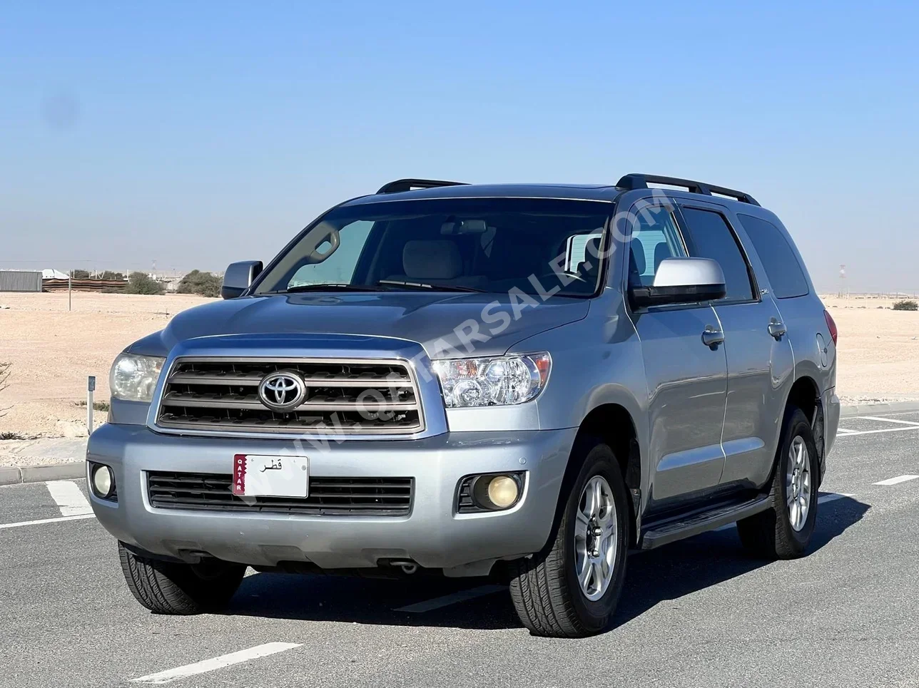 Toyota  Sequoia  SR5  2014  Automatic  334,400 Km  8 Cylinder  Four Wheel Drive (4WD)  SUV  Silver