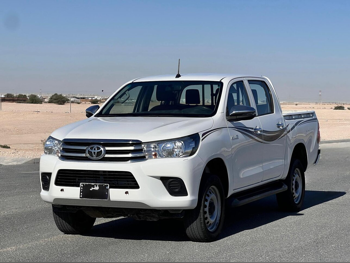 تويوتا  هاي لوكس  2019  اوتوماتيك  53,300 كم  4 سلندر  دفع رباعي  بيكب  أبيض