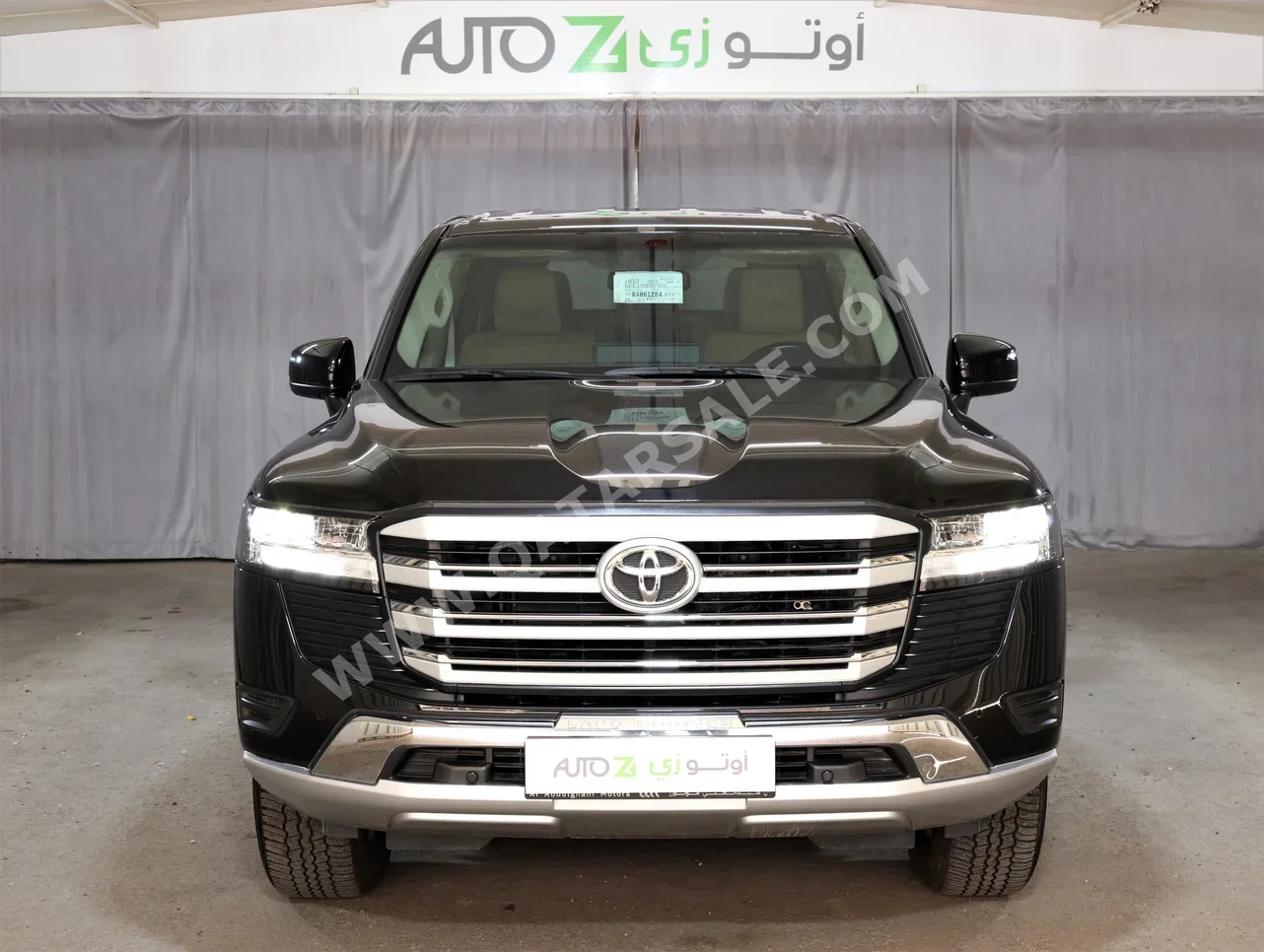 Toyota  Land Cruiser  GXR  2024  Automatic  23,000 Km  6 Cylinder  Four Wheel Drive (4WD)  SUV  White  With Warranty