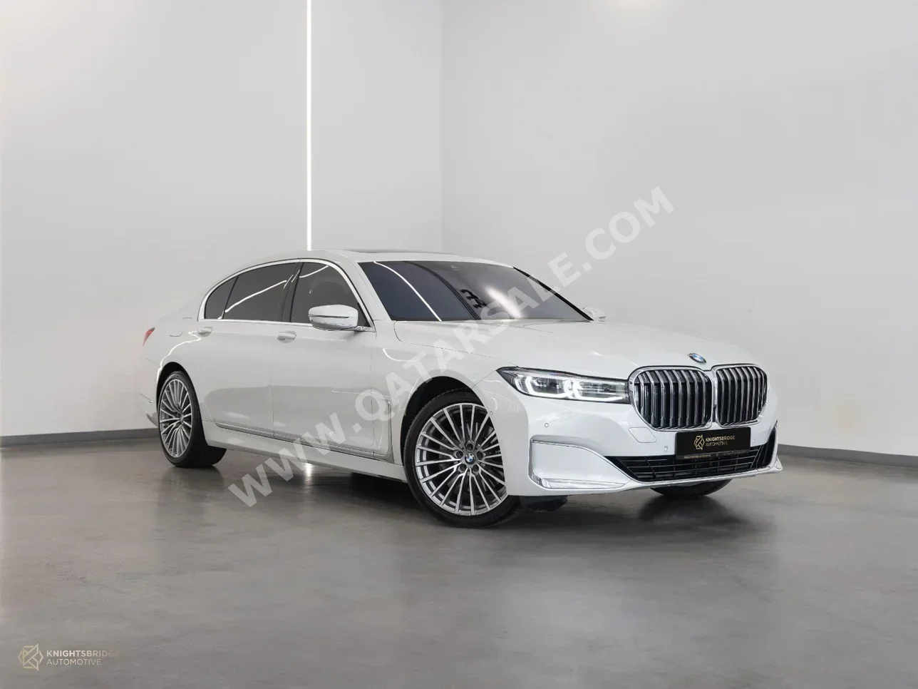 بي ام دبليو  الفئة - السابعة  730 Li  2020  اوتوماتيك  90,400 كم  4 سلندر  دفع خلفي  سيدان  أبيض