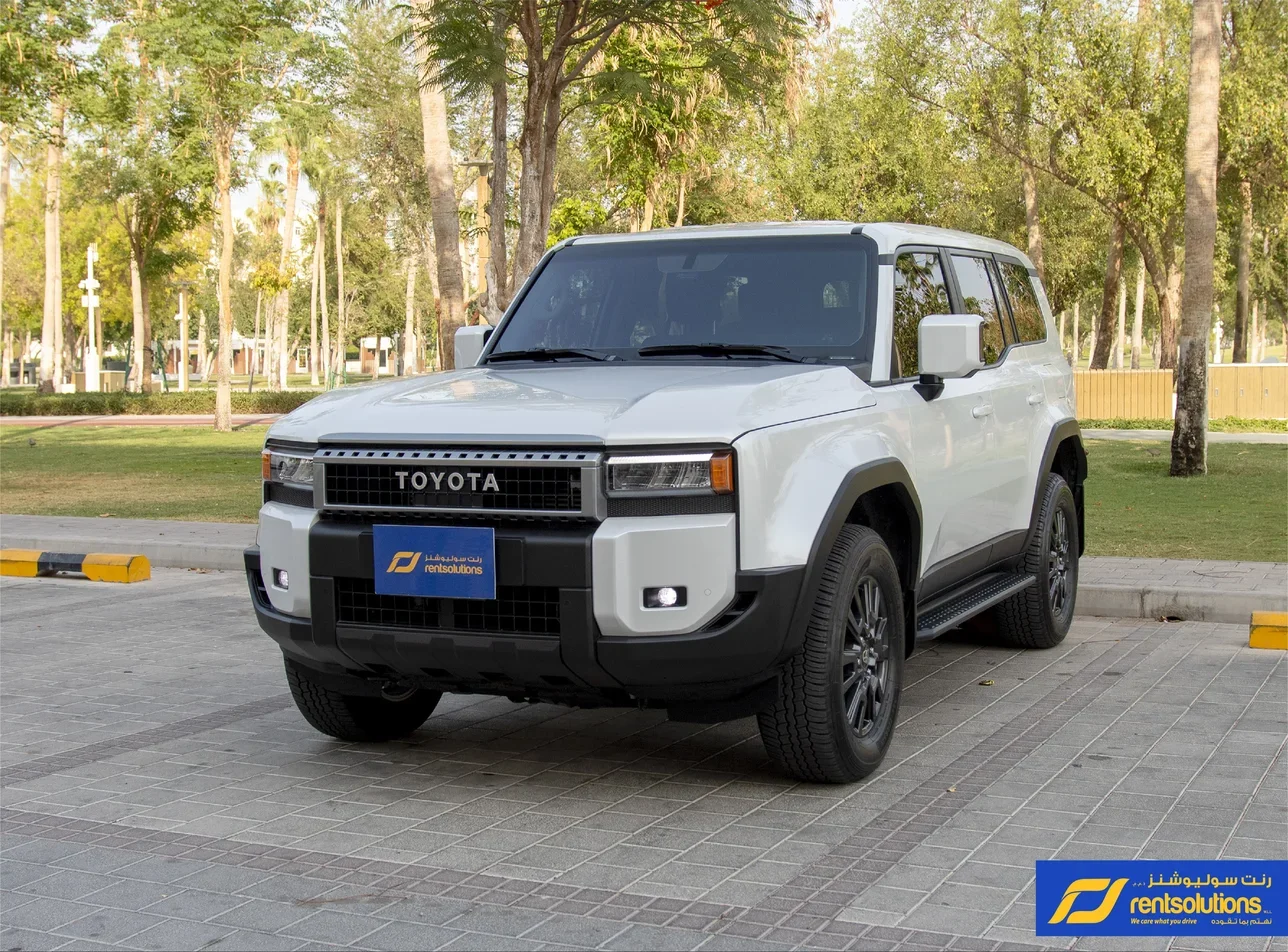 تويوتا  برادو  4 سلندر  إس يو في 4 في 4  أبيض  2024