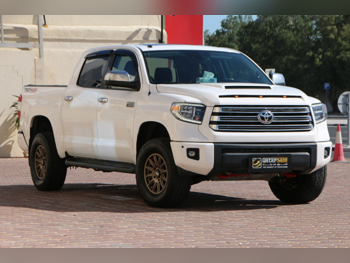 Toyota  Tundra  Platinum  2019  Automatic  111,000 Km  8 Cylinder  Four Wheel Drive (4WD)  Pick Up  White