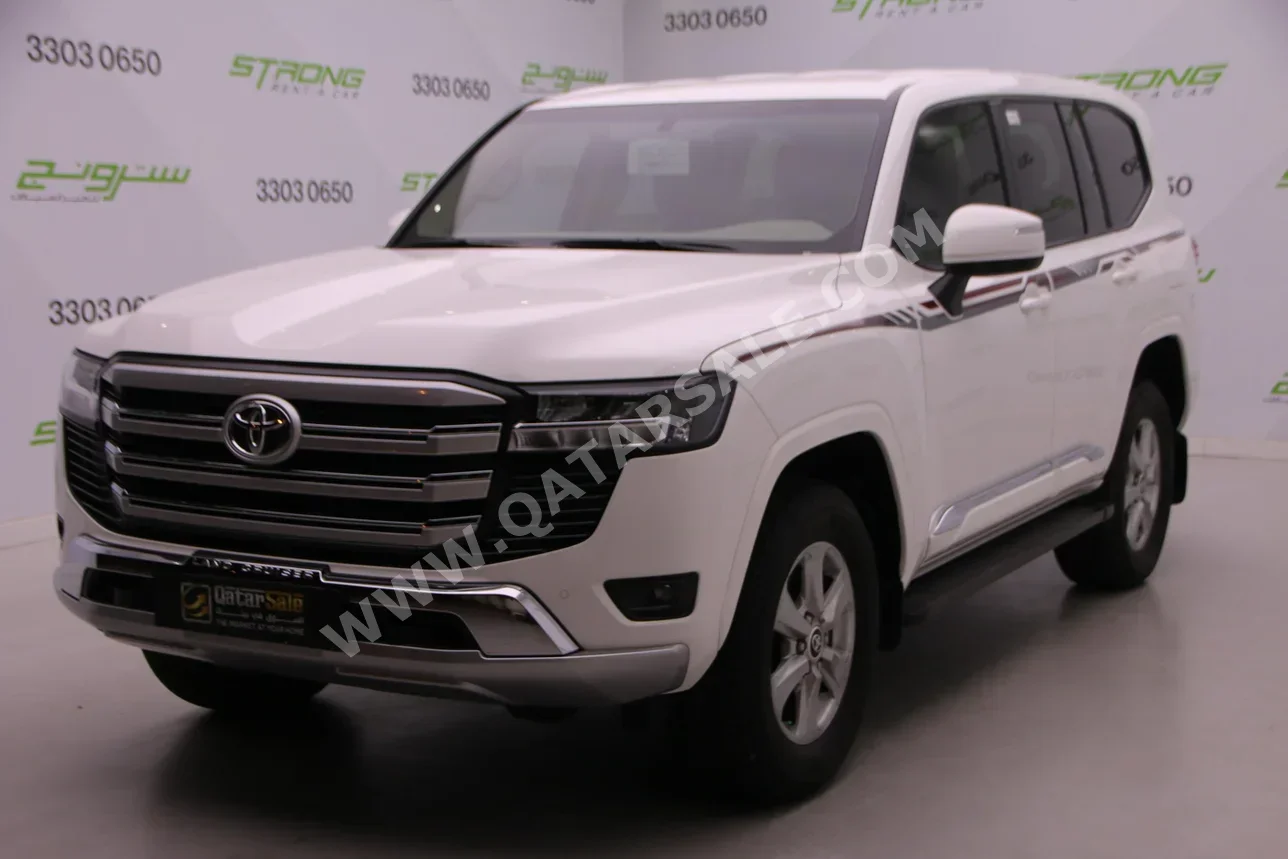 Toyota  Land Cruiser  GXR  2025  Automatic  13,000 Km  6 Cylinder  Four Wheel Drive (4WD)  SUV  White  With Warranty