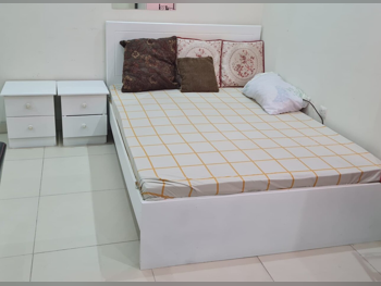 أطقم غرف نوم - طقم مكون من 4 قطع  - أبيض