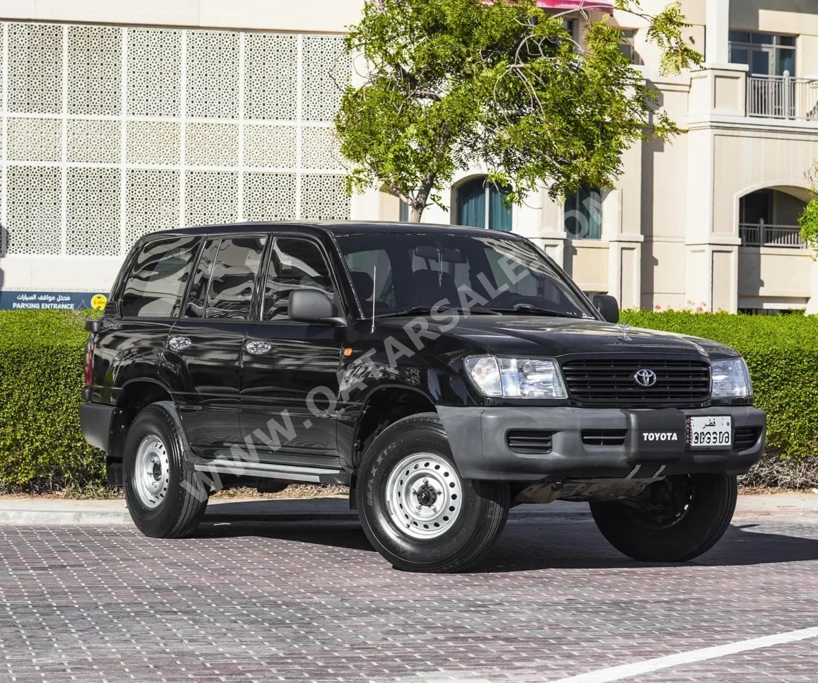 تويوتا  لاند كروزر  جي  1998  عادي  64,500 كم  6 سلندر  دفع رباعي  اس يو في  أسود
