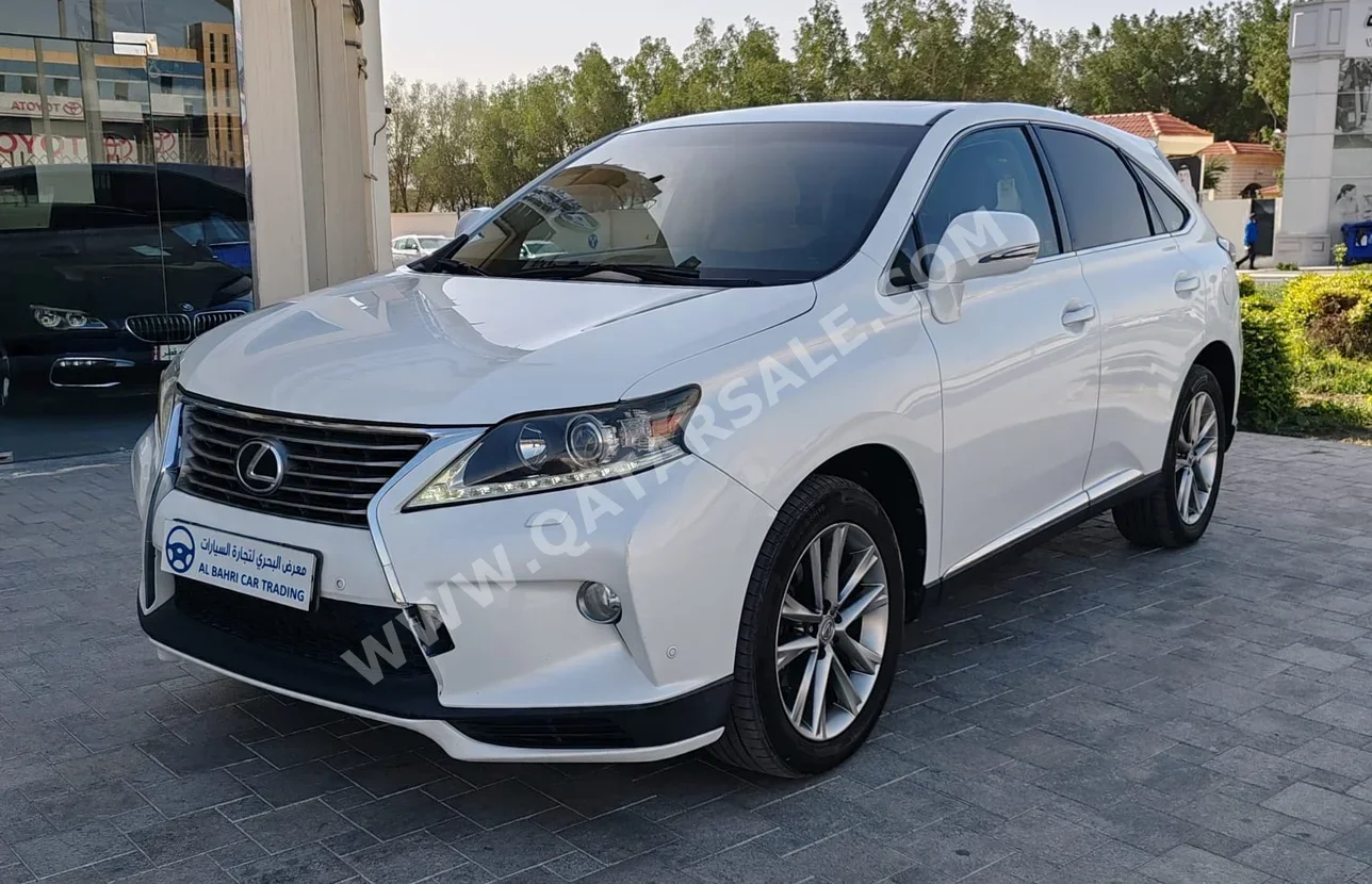 لكزس ار اكس 350 2014 اوتوماتيك 259,000 كم 6 سلندر دفع رباعي اس يو في أبيض