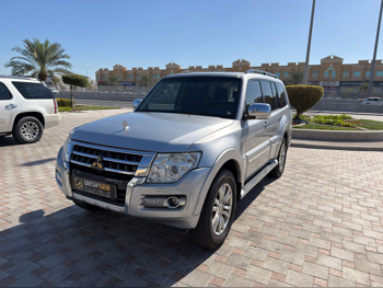 ميتسوبيشي  باجيرو  3.8  2019  اوتوماتيك  170,000 كم  6 سلندر  دفع رباعي  اس يو في  فضي