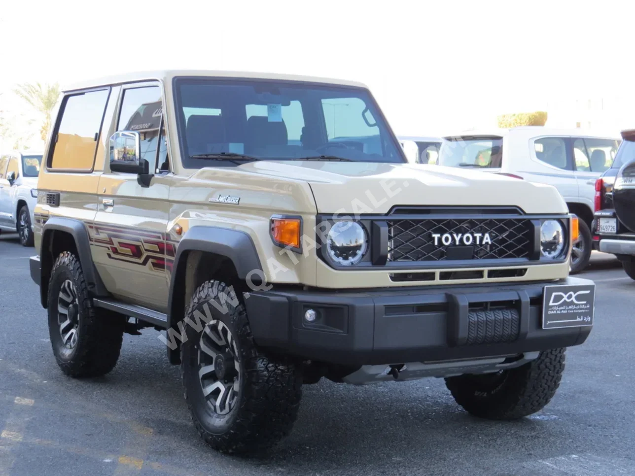 تويوتا  لاند كروزر  هارد توب  2025  اوتوماتيك  5,000 كم  6 سلندر  دفع رباعي  اس يو في  بيج  تحت الضمان