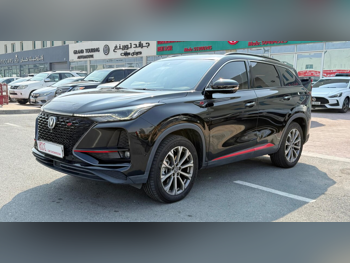 تشانجان  سي اس  75 بلس  2022  اوتوماتيك  129,000 كم  4 سلندر  دفع رباعي  اس يو في  أسود
