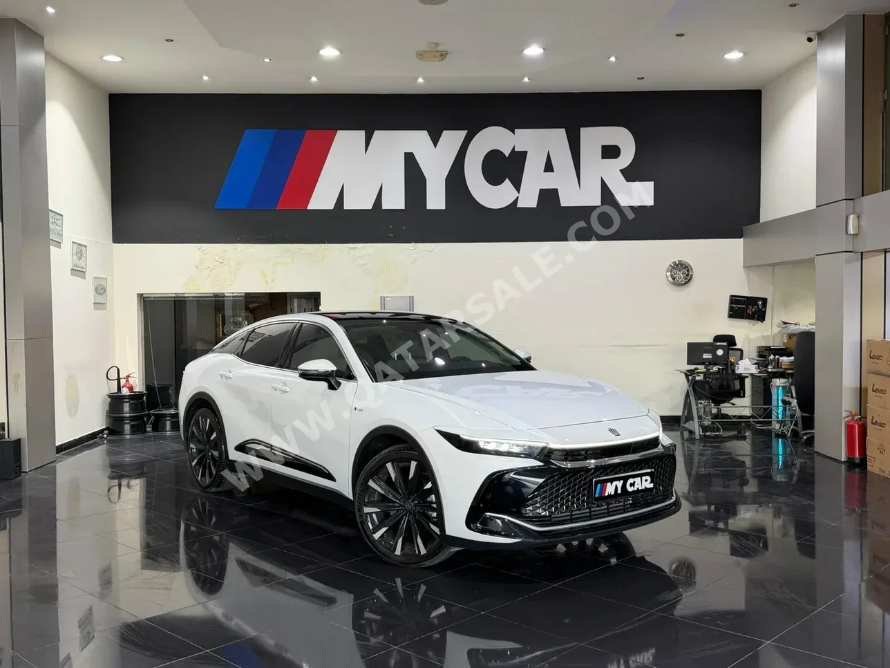 تويوتا  كراون  هايبرد  2024  اوتوماتيك  24,000 كم  4 سلندر  دفع كلي مستمر  سيدان  أبيض و أسود  تحت الضمان