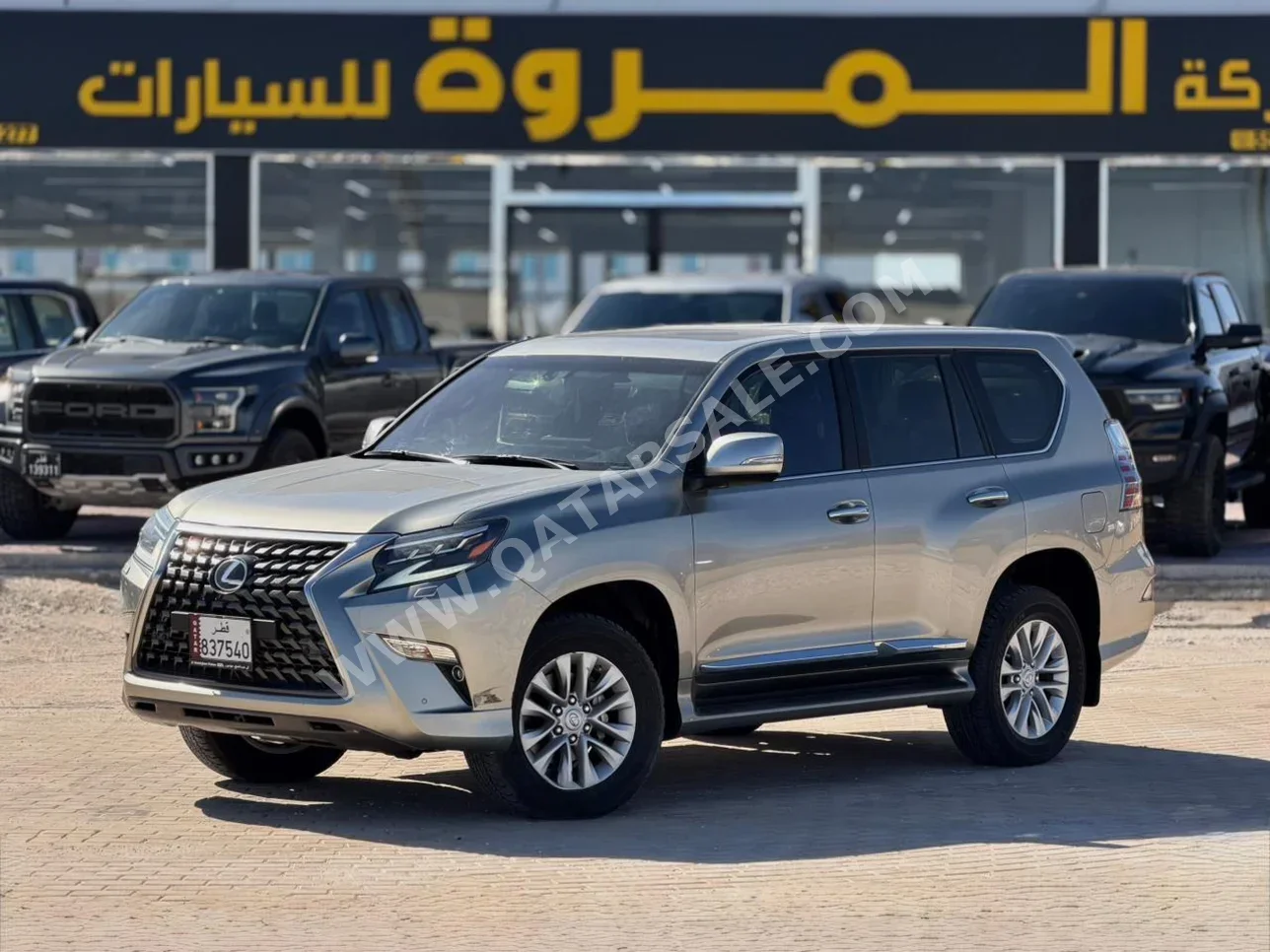 لكزس جي اكس 460 2023 اوتوماتيك 28,000 كم 8 سلندر دفع رباعي اس يو في سونيك تايتينيم تحت الضمان