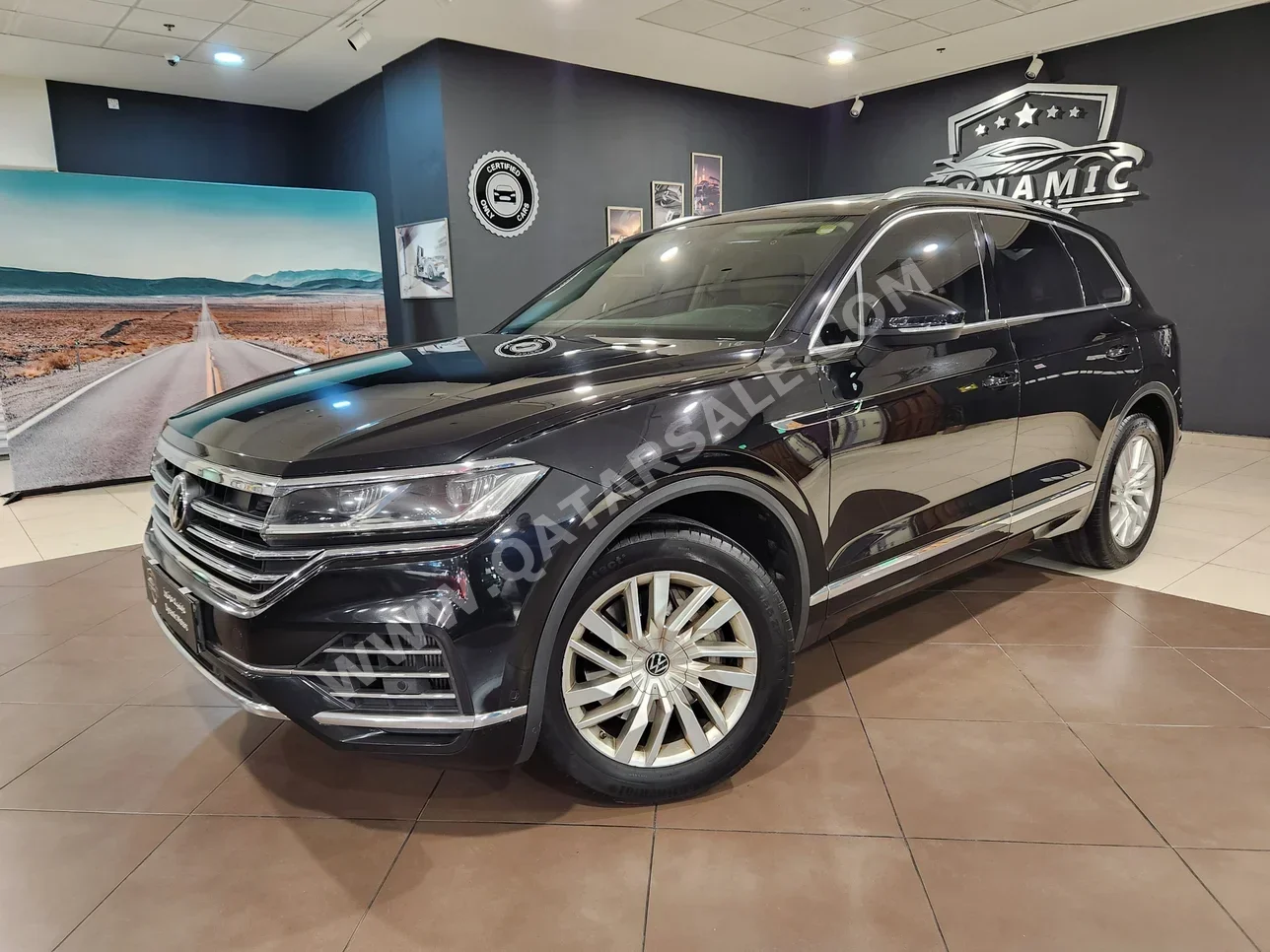 Volkswagen  Touareg  Comfort Line  2021  Automatic  210,000 Km  6 Cylinder  Four Wheel Drive (4WD)  SUV  Black  With Warranty