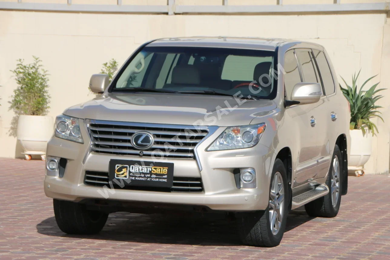 Lexus  LX  570  2014  Automatic  248,000 Km  8 Cylinder  Four Wheel Drive (4WD)  SUV  Gold