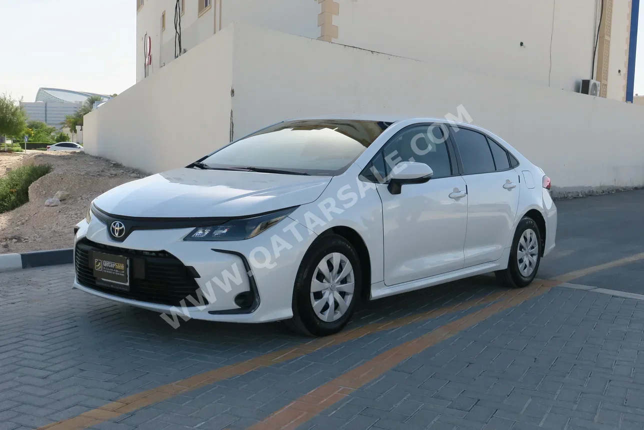 Toyota  Corolla  2022  Automatic  147,000 Km  4 Cylinder  Front Wheel Drive (FWD)  Sedan  White