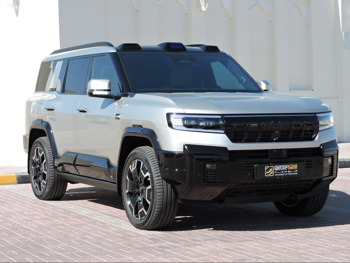 BYD  Leopard 8  2025  Automatic  450 Km  4 Cylinder  Four Wheel Drive (4WD)  SUV  Gold  With Warranty