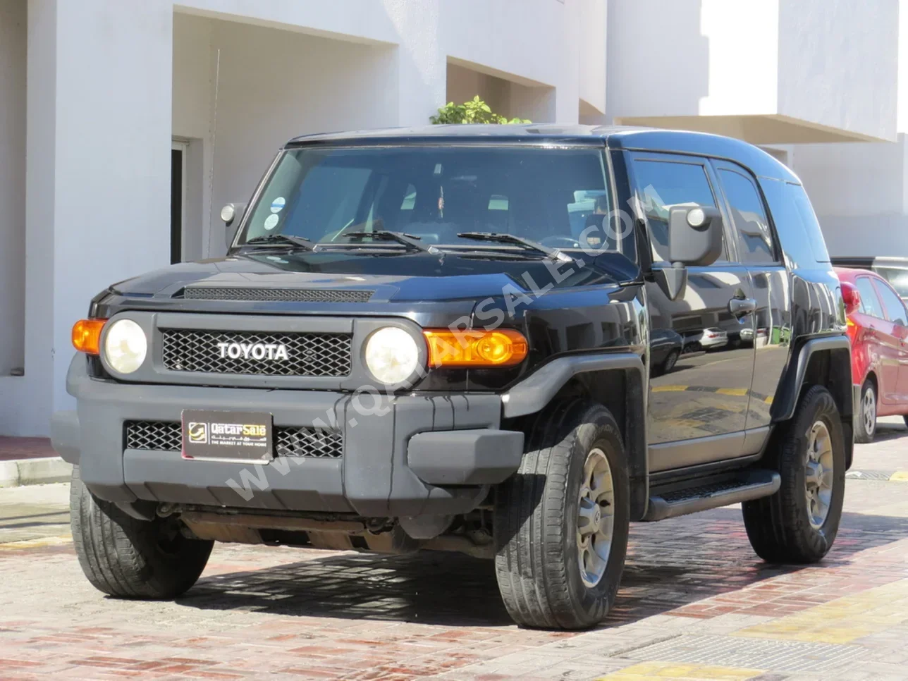 Toyota  FJ Cruiser  2011  Automatic  321,000 Km  6 Cylinder  Four Wheel Drive (4WD)  SUV  Black