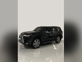 Lexus  LX  600 Luxury  2023  Automatic  38,000 Km  6 Cylinder  Four Wheel Drive (4WD)  SUV  Black  With Warranty