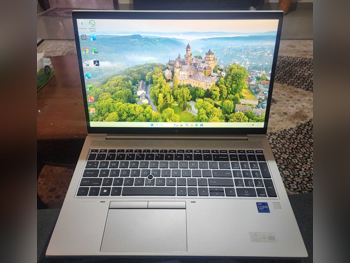 أجهزة الكمبيوتر المحمولة اتش بي  - ايليت  2022  - فضي  - ويندوز 11  - انتيل  - كور آي 7  -الذاكرة (رام): 16 جيجابابت