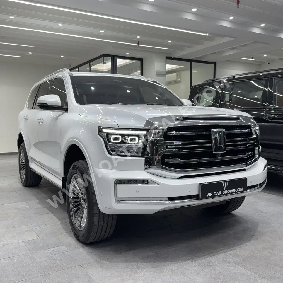 GWM  Tank  500  2025  Automatic  17,000 Km  5 Cylinder  Four Wheel Drive (4WD)  SUV  White  With Warranty