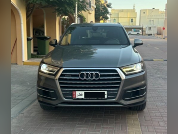 اودي كيو 7 45 تي اف اس اي كواترو 2018 اوتوماتيك 97,800 كم 6 سلندر دفع كلي مستمر اس يو في رمادي تحت الضمان