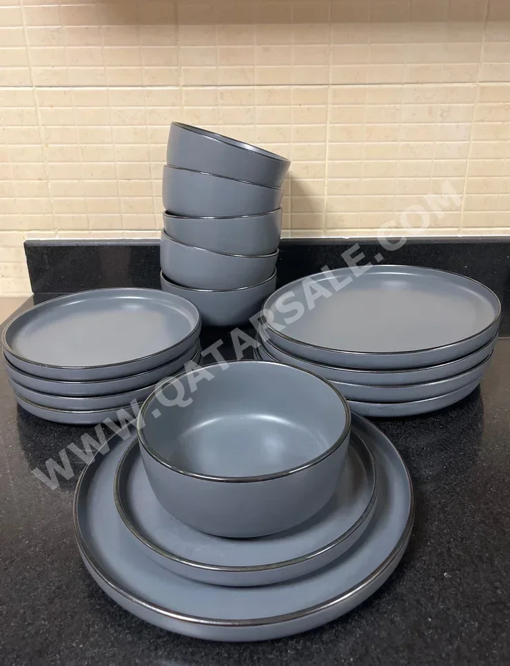 Plates -  Bowls