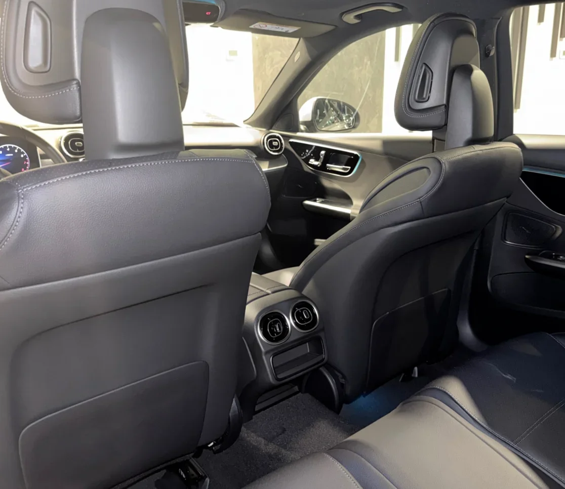 Mercedes-Benz  C-Class  200 AMG  2025  Automatic  0 Km  4 Cylinder  Rear Wheel Drive (RWD)  Sedan  Silver  With Warranty