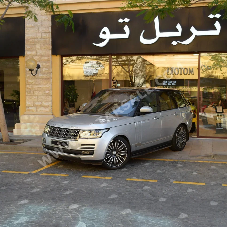 لاند روفر  رنج روفر  فوج اتش اس اي  2016  اوتوماتيك  106,000 كم  8 سلندر  دفع رباعي  اس يو في  فضي