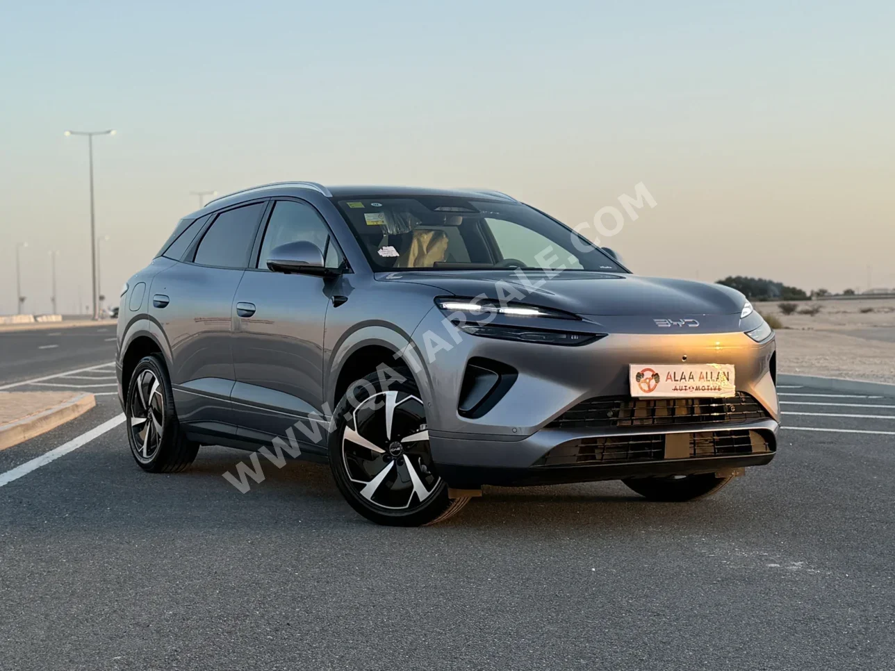 بي واي دي  سيجل  2025  اوتوماتيك  450 كم  0 سلندر  سحب امامي  اس يو في  رمادي غامق  تحت الضمان